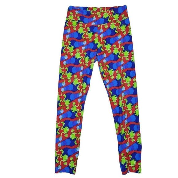 Jjuniper715's tweet photo. So good I had to share! Check out all the items I'm loving on @Poshmarkapp #poshmark #fashion #style #shopmycloset #sourceunknown #marcfisher #lularoe: https://t.co/oY4DdbgD4A https://t.co/2BbFqivqPf