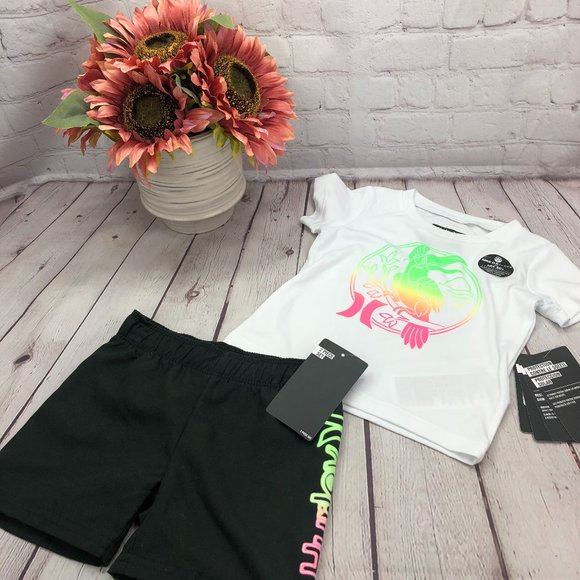 MyPrettyCandles's tweet photo. So good I had to share! Check out all the items I'm loving on @Poshmarkapp from @galynajones #poshmark #fashion #style #shopmycloset #hurley #madewell: https://t.co/fSgoIeEGkN https://t.co/64N4WuKb9m