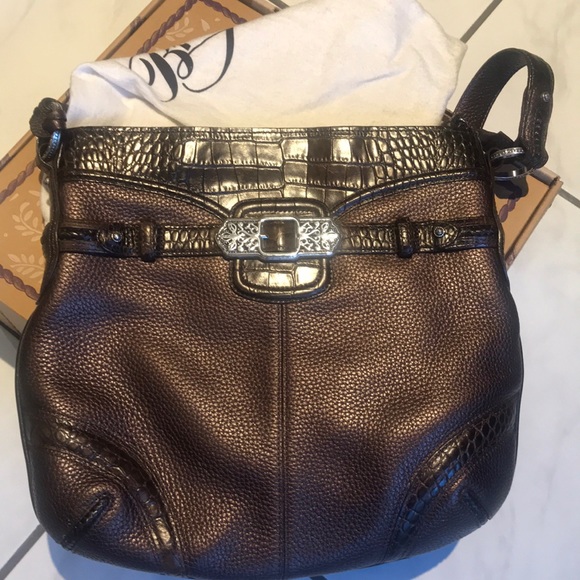 RandeeRodriguez's tweet photo. So good I had to share! Check out all the items I'm loving on @Poshmarkapp from @karolina72791 #poshmark #fashion #style #shopmycloset #toryburch #brighton: https://t.co/ppEs2saPjN https://t.co/5biocsdkxQ