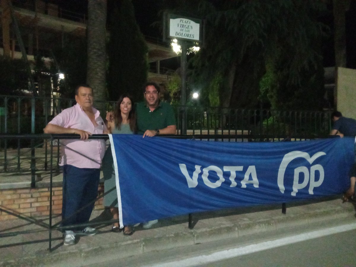 ESTÁ PASADA MEDIA NOCHE COMENZÓ LA CAMPAÑA ELECTORAL PARA ELECCIONES GENERALES 2023.
Varios miembros de nuestro Partido entre ellos nuestro Alcalde Jorge Muriel y el número seis de la lista por Sevilla para el Congreso de los Diputados Alejandro Suárez participaron en la pegada.