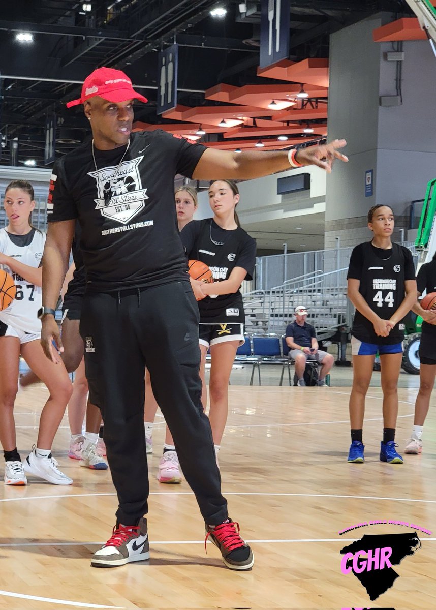 CghrMedia's tweet photo. π #CGHRMedia
#ProspectNationAA
#BCSALLAMERICAN
What a great 1st night in Chicago....
@ProspectsNation All - American
Was a #Movie .... π½
@BrandonClayPSB
&
@ChrisHansenPSB
We're on #GoMode talking about #GettingBuckets & the opportunity ahead of them....
#DaFuture https://t.co/DS8Gix5VJ9