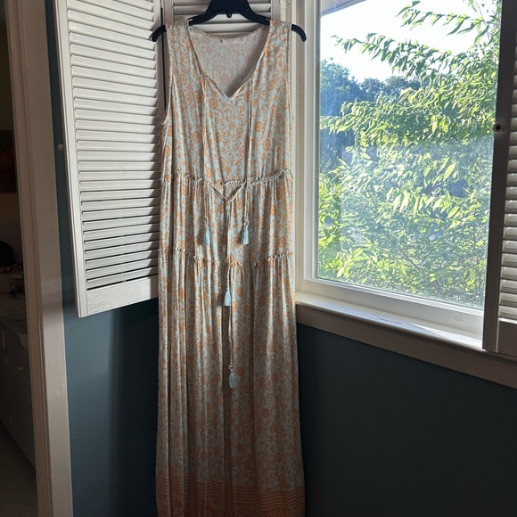 So good I had to share! Check out all the items I'm loving on <a href="/Poshmarkapp/">Poshmark</a> #poshmark #fashion #style #shopmycloset #sarahcoventry #cesfemme: posh.mk/f47mTjwPeBb