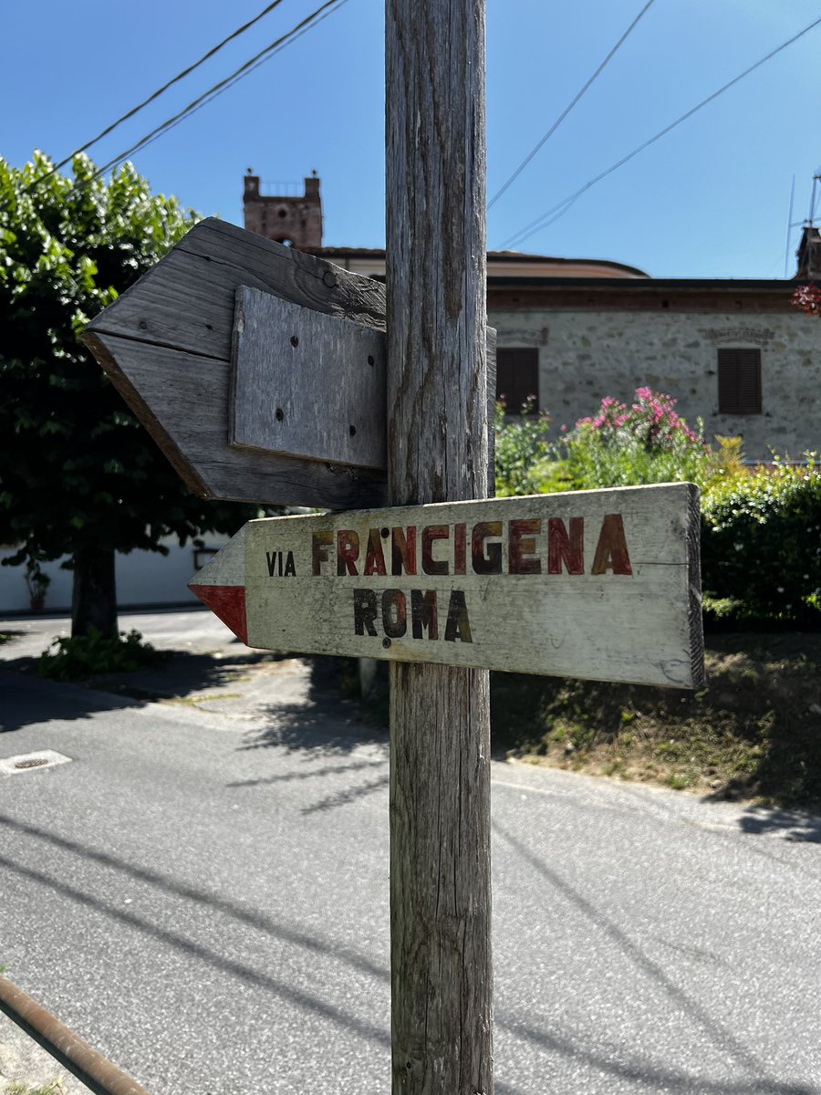 RamblingHUK's tweet photo. The Via Francigena route was famously walked by archbishop Sigeric in 990. Records of his pilgrimage still remain to this day. 

#History #Italy https://t.co/ttQFr6TNmX
