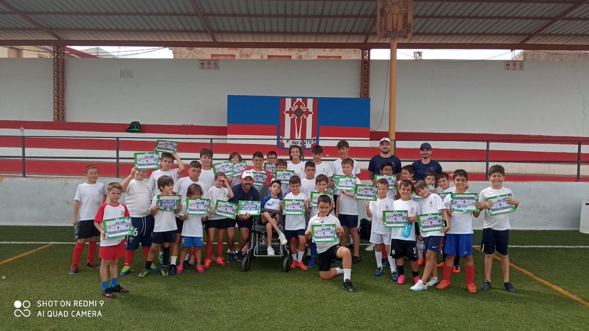 ECFInfantes's tweet photo. Damos por concluido el clinic del verano 2023 , agradecer a todos los participantes, monitores y por supuesto a todos los padres que siguen confiando en nosotros, Mil gracias . 1-2-3 Infantes bien. https://t.co/pzDeWz8zmw