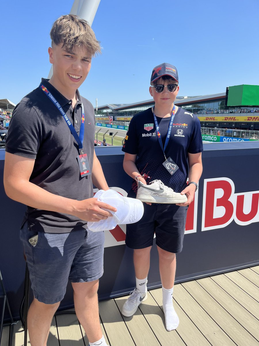 wnewbert's tweet photo. Thanks @danielricciardo for taking the time to sign some stuff. Great facility #redbullpoleposition https://t.co/oxZIIj5t4k