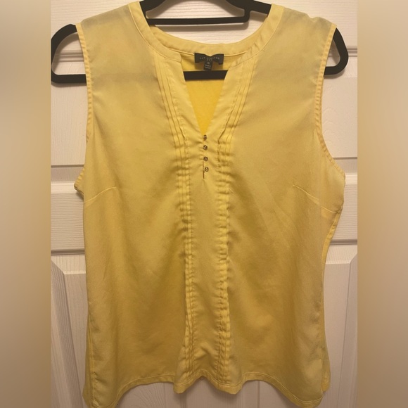 Kodymayknits's tweet photo. So good I had to share! Check out all the items I'm loving on @Poshmarkapp #poshmark #fashion #style #shopmycloset #pinkclover #harleydavidson #thelimited: https://t.co/qglqyzapNx https://t.co/O7XXXBdK2C
