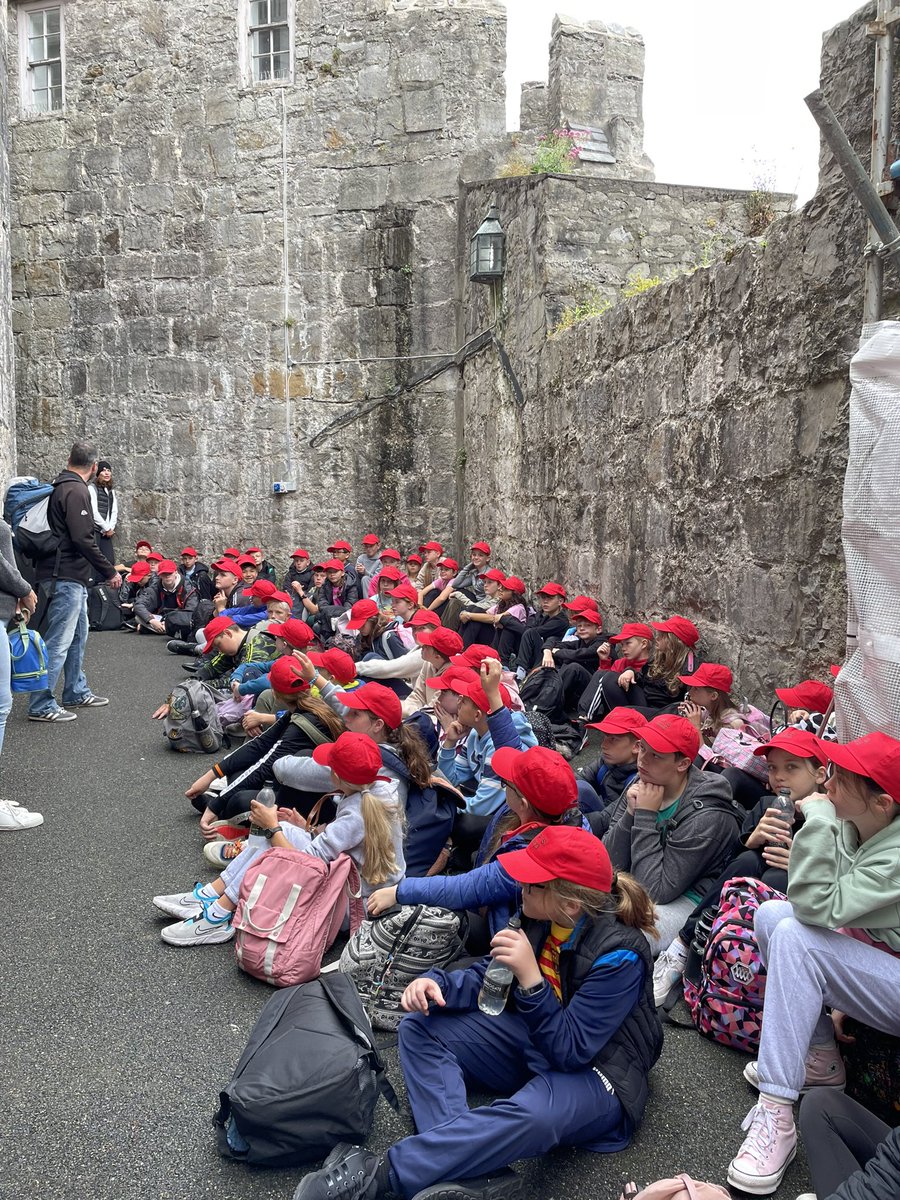 FPSIoM23's tweet photo. Exploring Castle Rushen https://t.co/J6EEfGbZPN