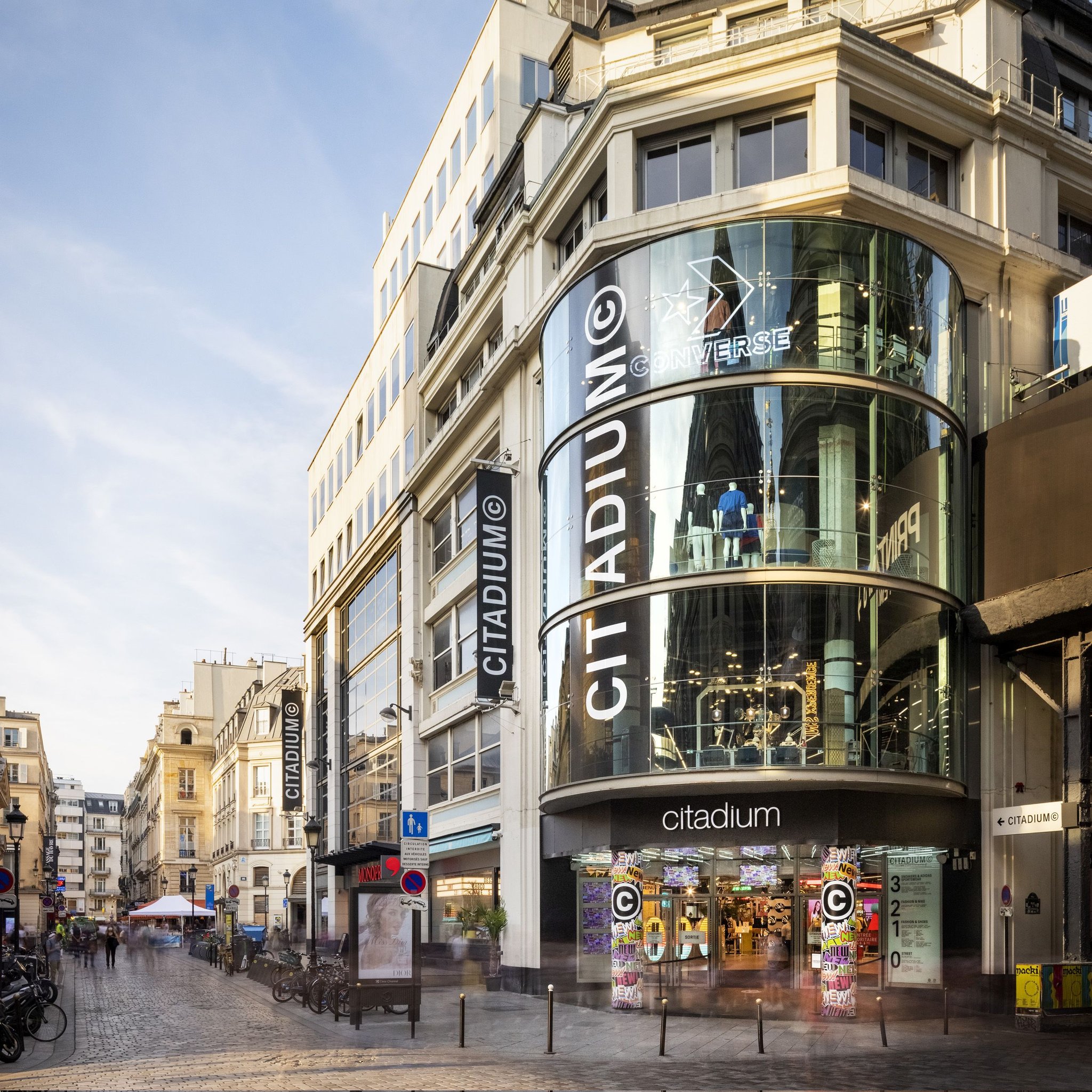 Blackpink ouvre son pop up Born Pink au Citadium Haussmann