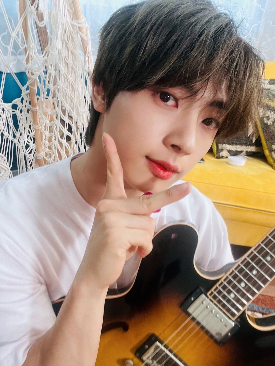 [#강현]
보고 싶어 위부덜💜🪐