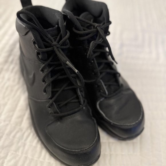 So good I had to share! Check out all the items I'm loving on <a href="/Poshmarkapp/">Poshmark</a> #poshmark #fashion #style #shopmycloset #lovestitch #louisvuitton #nike: posh.mk/7kiX43pQeBb