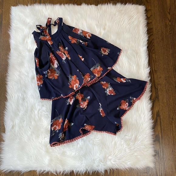 PamEstill's tweet photo. So good I had to share! Check out all the items I'm loving on @Poshmarkapp #poshmark #fashion #style #shopmycloset #anntaylor #fashionnova #catalina: https://t.co/6V8lTAUwqT https://t.co/XrXlEVTOYh