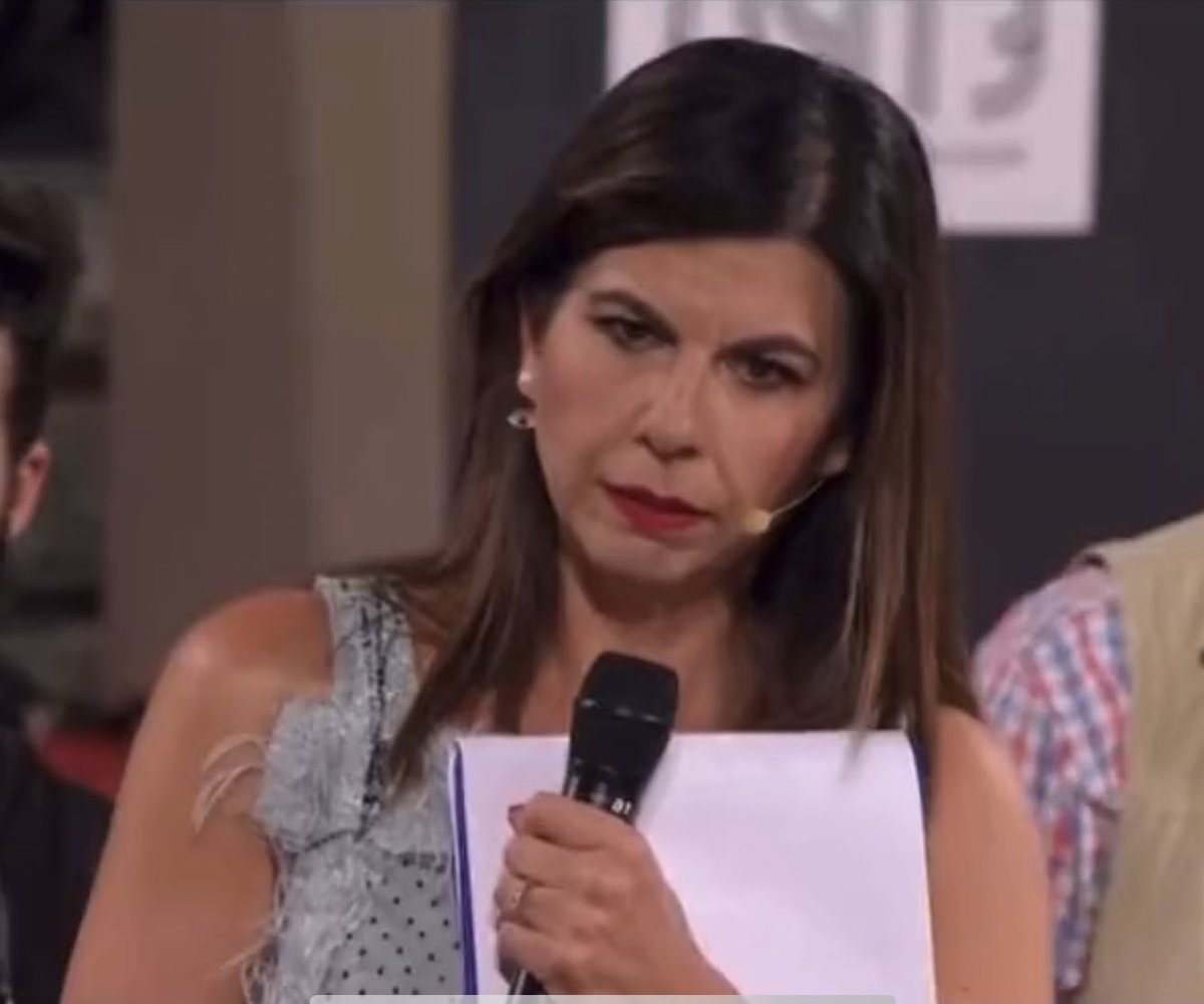 In quegli occhi c’è tutta l’incredulità mista a disprezzo con cui noi operatori della cultura e dello spettacolo vorremmo guardare il ministro #Sangiuliano. Geppi  cara, grazie di esistere.