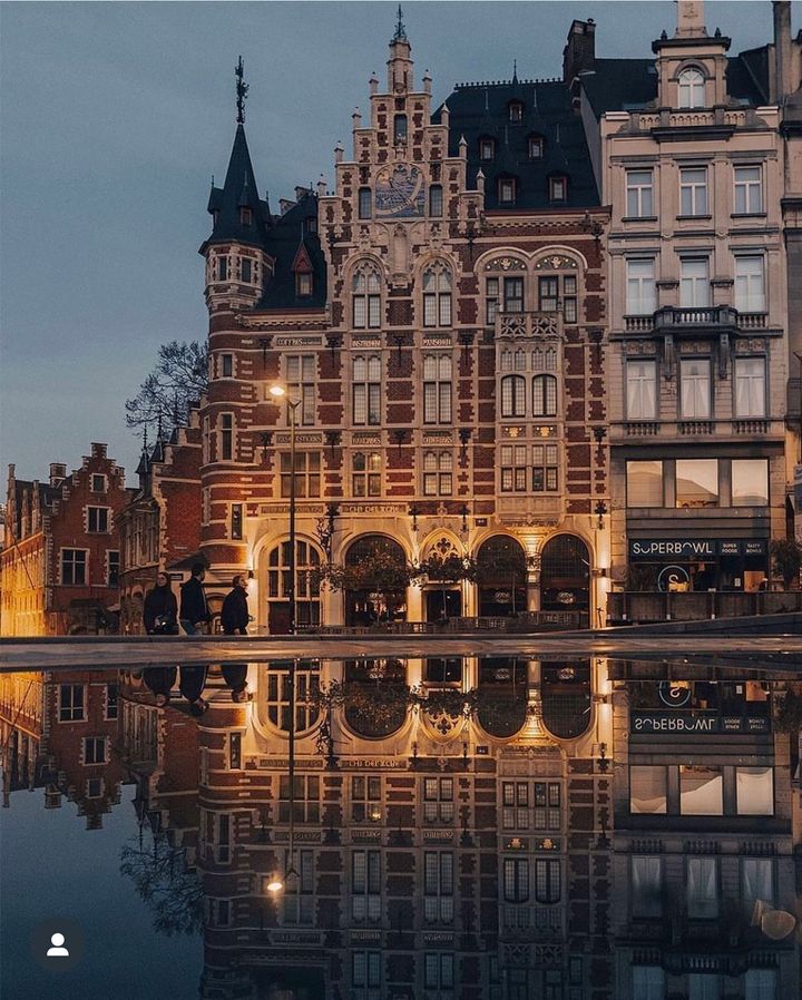lauratravel's tweet photo. Brussels, Belguim https://t.co/1BosU6xdEx