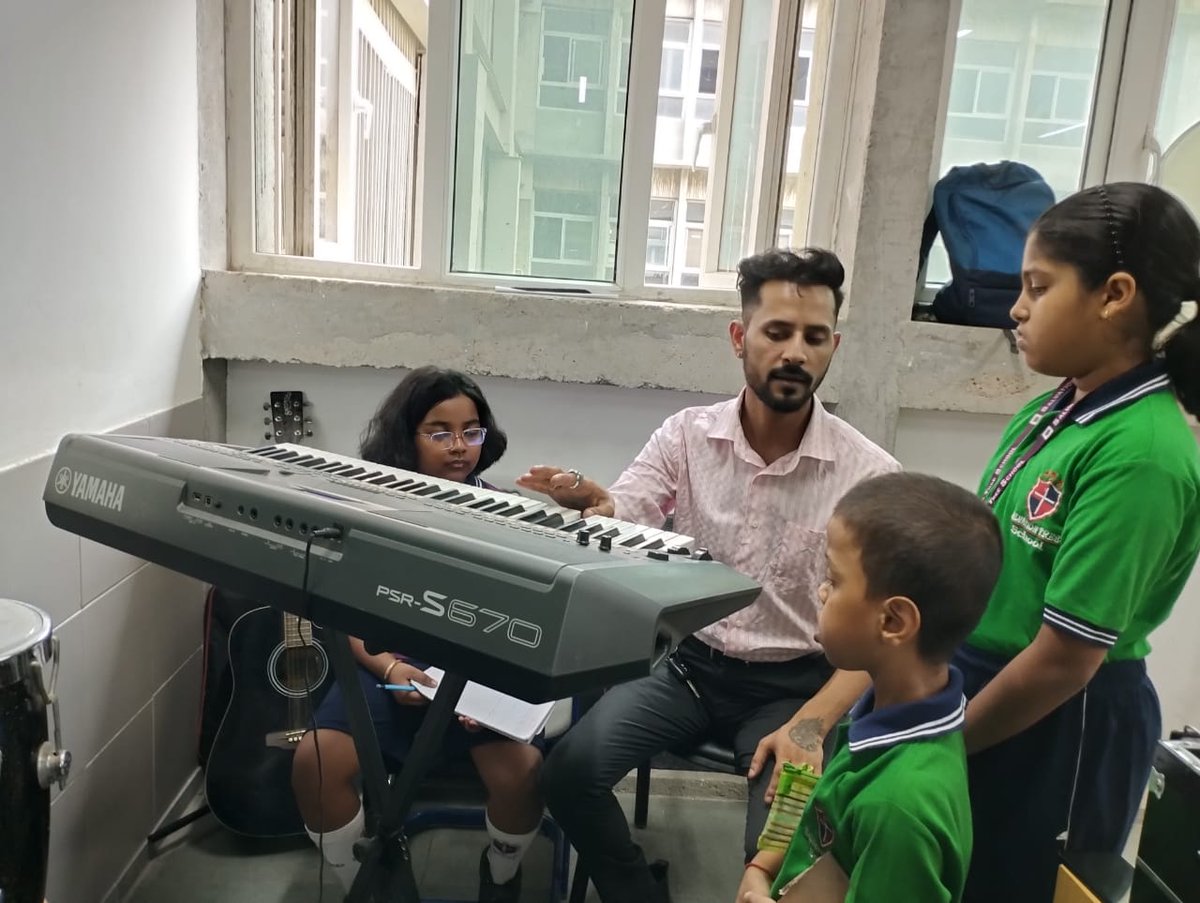 TreeSalvation's tweet image. "The more we give importance to skill development, the more competent will be our youth." The students of Salvation Tree School participated in the club activities.
#salvationtreeschool #classfun #classroom #classroomactivity #activity #fun #funfilledactivity #facts #knowledge