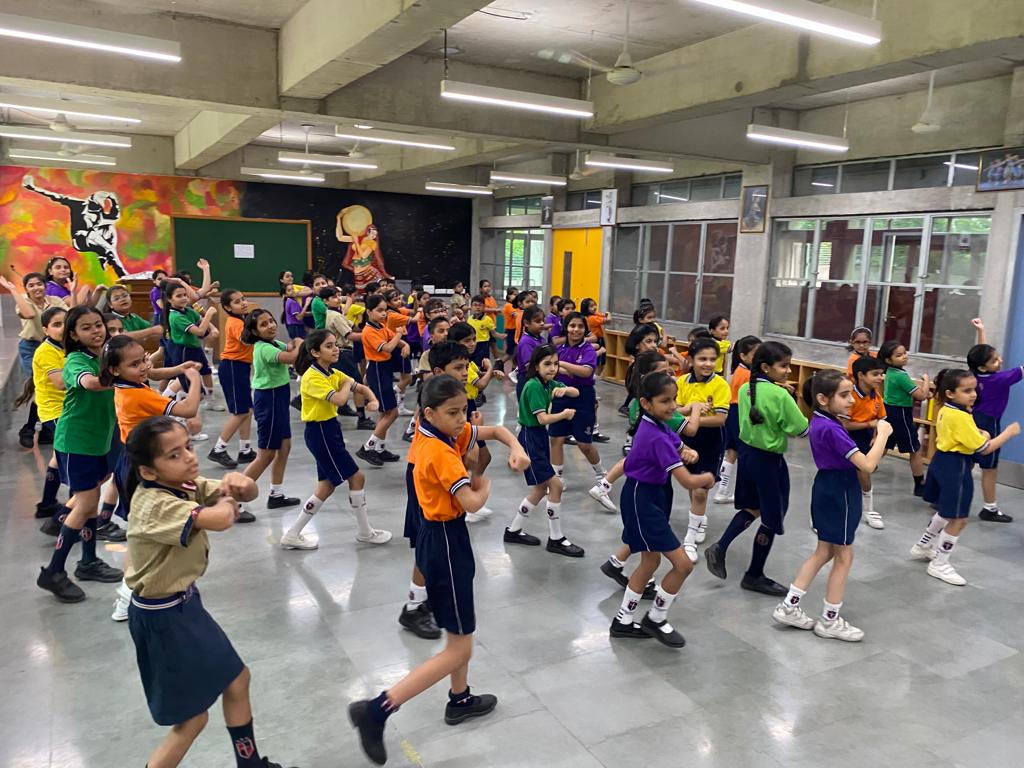 TreeSalvation's tweet image. "The more we give importance to skill development, the more competent will be our youth." The students of Salvation Tree School participated in the club activities.
#salvationtreeschool #classfun #classroom #classroomactivity #activity #fun #funfilledactivity #facts #knowledge