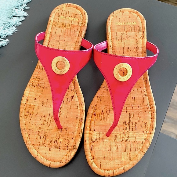 SummerzChance's tweet photo. So good I had to share! Check out all the items I'm loving on @Poshmarkapp #poshmark #fashion #style #shopmycloset #handcrafted #colehaan #kingsroad: https://t.co/A2nRaHuTdt https://t.co/SmqRz0RECM