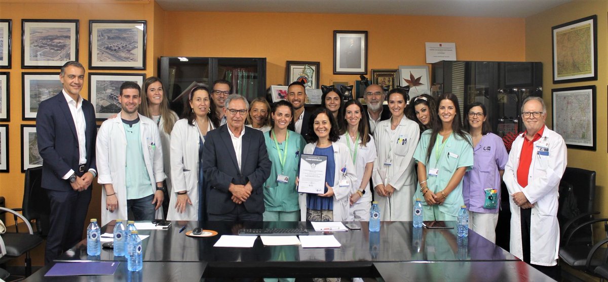 Far_HUG's tweet photo. ¡Estamos de enhorabuena🥳! Ayer pudimos celebrar la certificación de nuestro área de Pacientes Externos #QPEX. Un pasito más para seguir mejorando la atención de nuestros pacientes. ¡Muchas gracias a todos! @sefh_ @mapex_sefh https://t.co/bgiYJwgXvY