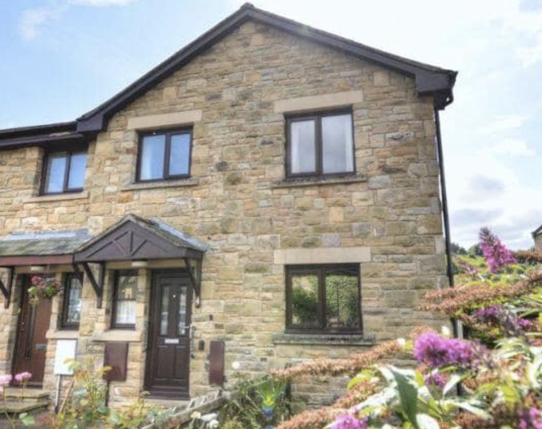 We have Summer dates available at this lovely cottage, in the ever popular Northumberland!

Enquire quoting ID # 3338

#Northumberland #England #Exchange #HolidayHomes