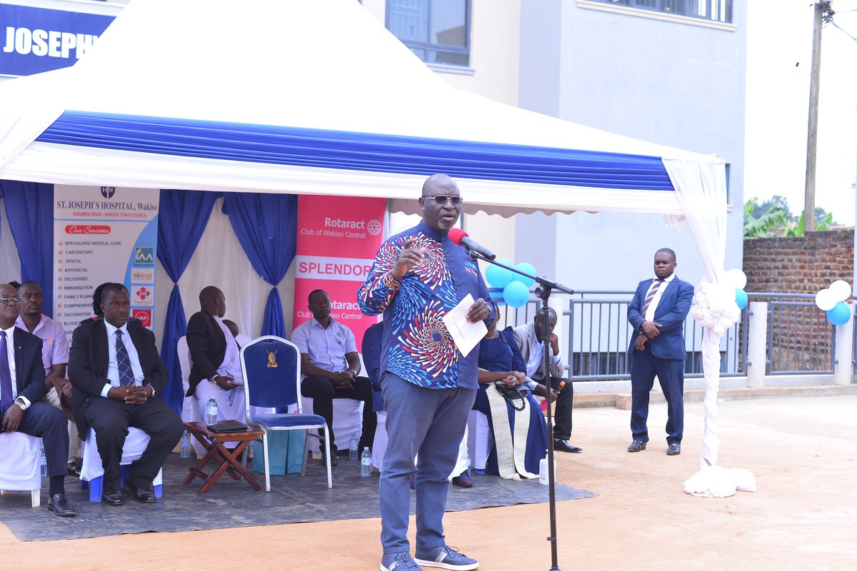 It was great hosting the 2nd prime minister of <a href="/BugandaKingdom/">Global Family</a>  Owek. @BobNsiibirwa as we opened up our eye clinic at the hospital.