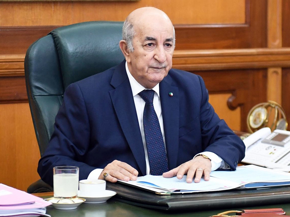 TheAlgiersPost's tweet photo. 🇩🇿🇵🇸| Le président algérien, Abdelmadjid #Tebboune, a annoncé avoir débloqué 30 millions de dollars pour la reconstruction de la ville palestinienne de Jénine, qui a subi ses derniers temps des bombardements de la part de l'entité sioniste, tuant plusieurs palestiniens. #Algérie https://t.co/zJ4qC8SQ9p