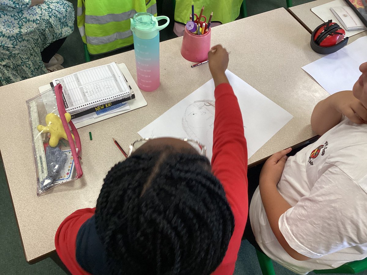 HorwichParishCE's tweet photo. Year 5 have been drawing joint portraits with their friends from Oxford Grove #hpy5 https://t.co/EVdmv9F8Hk