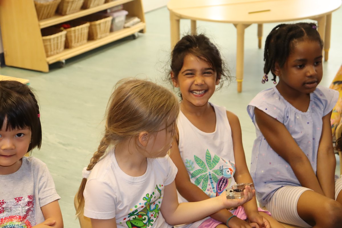 The last two bulletins of the year are now on line. Read all the news here: oldpalace.croydon.sch.uk/whats-on/news-…