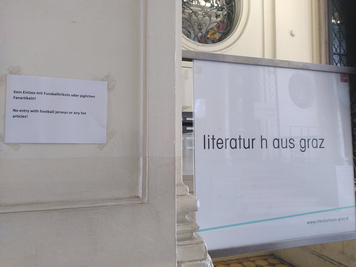 Literaturgeschmack made in Graz: typographic jumps - and no football jerseys.