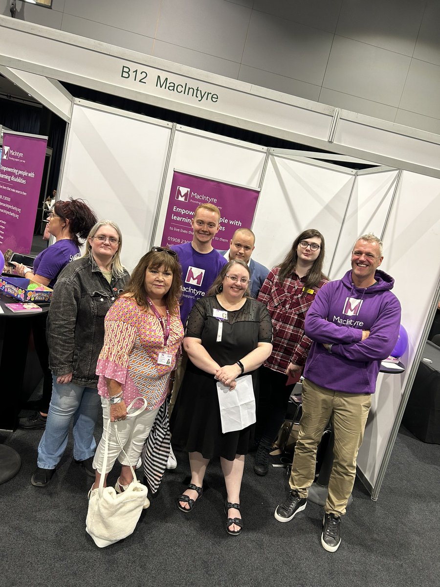 WarringtonGrCo's tweet photo. Team @meetmacintyre at the Autism show. Met lots of wonderful people and discovered Rory and Dom have phenomenal promotional and customer interaction skills. ππ»The yo-yoβs proved popular all gone by lunchtime. π€£ #autismshow #MacIntyremerch https://t.co/kAL1goTr54