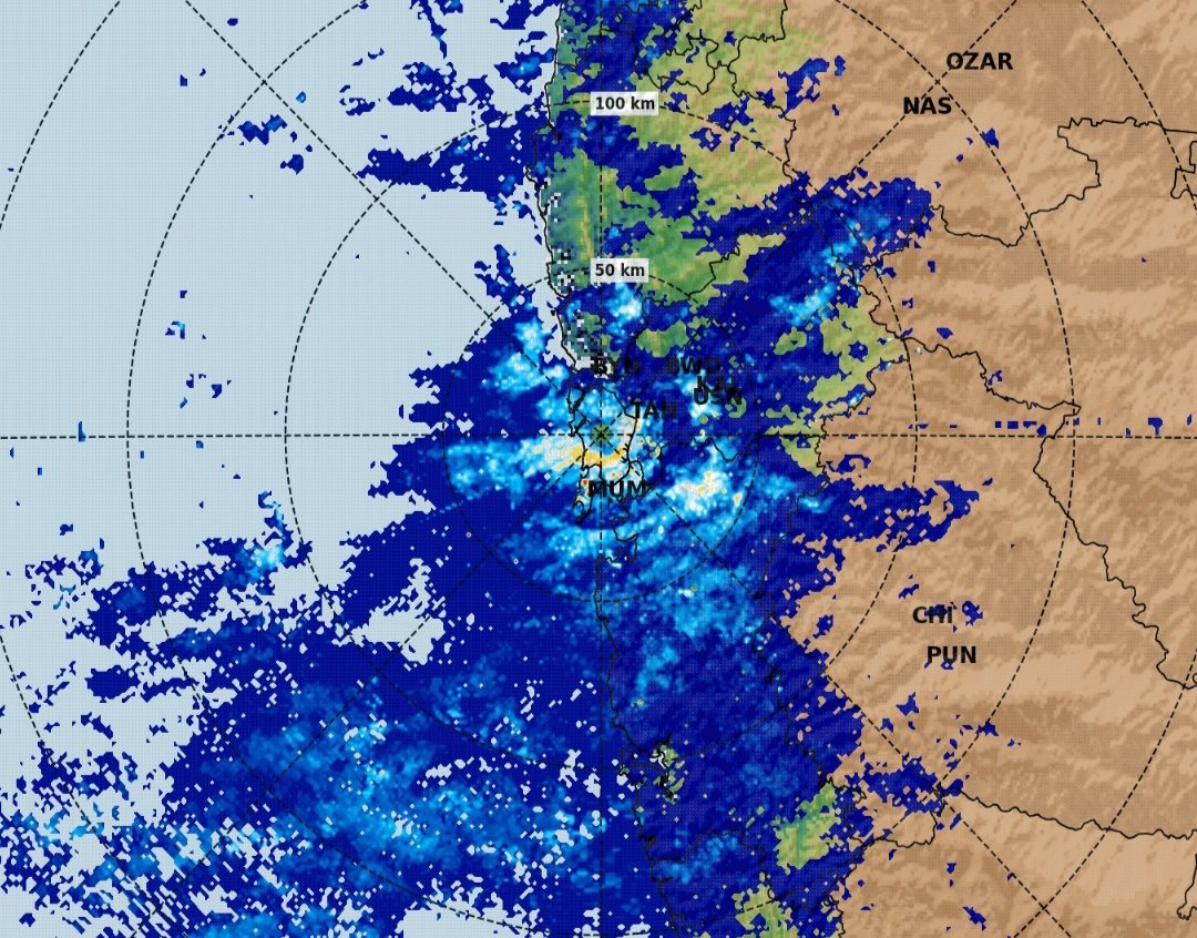 Atharva0501's tweet photo. Entire MMR Getting heavy rains right now! Weaterlies are strong now and expect this spell to continue till 8pm atleast! 
Local waterlogging possible! 
#MumbaiRains https://t.co/KTZIkX2JZj