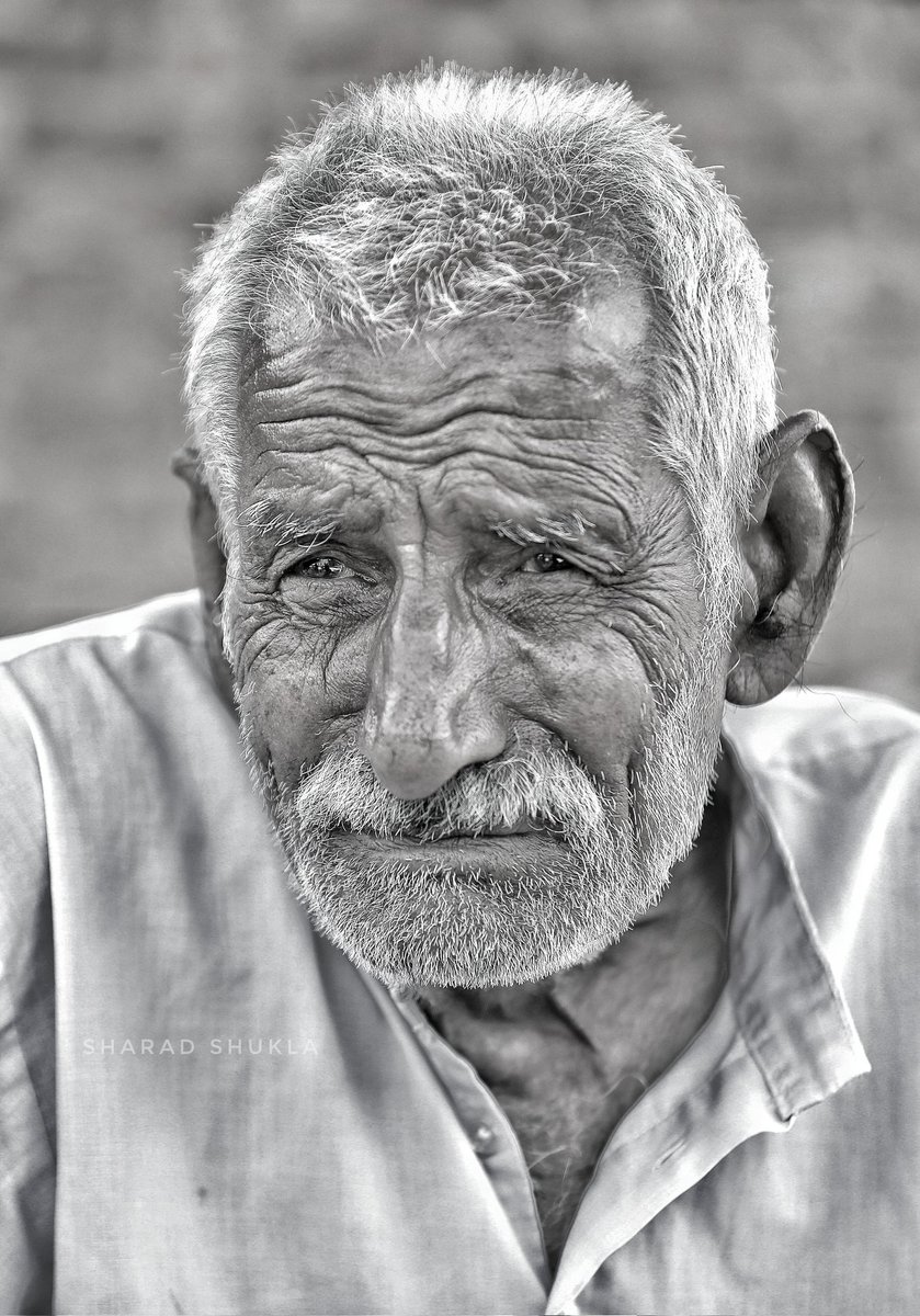 'उम्मीद'

#photo 
#photography 
#photolove 
#photoshoot 
#Umeed 
#hope 
#hopeful 
#oldmen 
#lucknow 
#lucknowcity