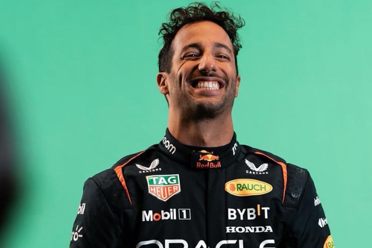 notactuallyeve_'s tweet photo. you know who’s soooo james potter and should replace cheaty checo on the grid… https://t.co/EBarj894XR