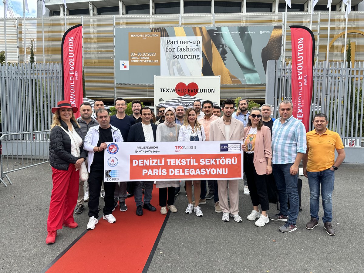 erdogan_ugr's tweet photo. Denizli #Ticaret Odamızın (DTO) üyelerini @Kosgeb desteğiyle, #Babadağlı #Sanayici ve İşadamları Derneğimizin (#BASİAD) iş birliğiyle, bu yıl ilk defa #Fransa'da düzenlenen #Texworld Evolution #Paris ve Premiere Vision Paris 2023 fuarlarına götürdük. #Tekstil sektöründeki > https://t.co/ms4lcDPIZO