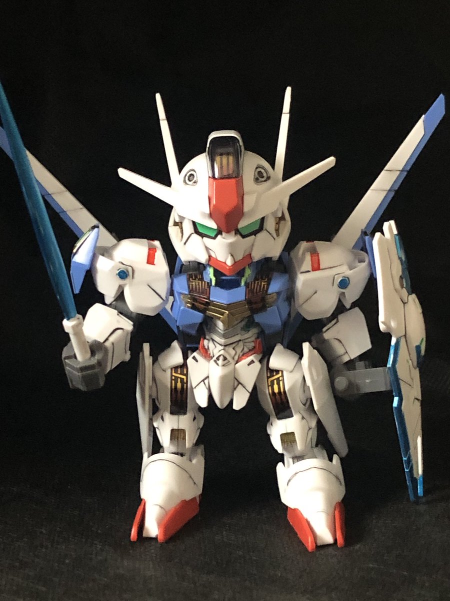 idea_sm's tweet photo. 最終回間に合いませんでしたが…
SDエアリアル、一部HG先輩から部品お借りして撮影😆
最後はHG先輩と一緒に〜
＃ガンプラ　＃ガンダム　＃ガンプラ好きと繋がりたい　＃水星の魔女 https://t.co/LcvDLLvpUH