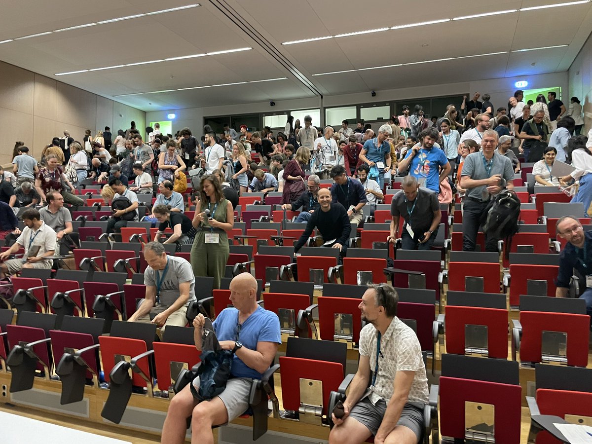 PoLDresden's tweet photo. Ending the EMBO workshop on Physics of Living Systems with amazing talks and scientific discussions. Thanks to all the participants for coming and for the great talks and posters. What an awesome community! 🤩#EMBOlivingsys23 https://t.co/lIug4sQe5d