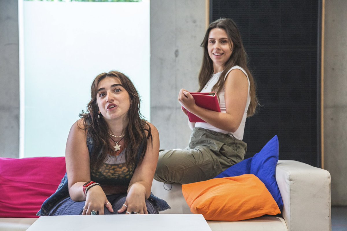 KingsHeadThtr's tweet photo. Take a peek inside the rehearsal room for DIARY OF A DAY DISASTER  💥

Congrats to to the team for an (almost) sold out run before evening opening TONIGHT!

You should literally RUN for tickets... 🏃‍♀️
https://t.co/37Zi2KXtbm https://t.co/roj7VD89pP