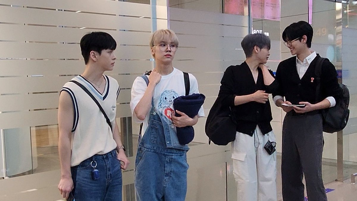 아 맘이 너무 힘듦....