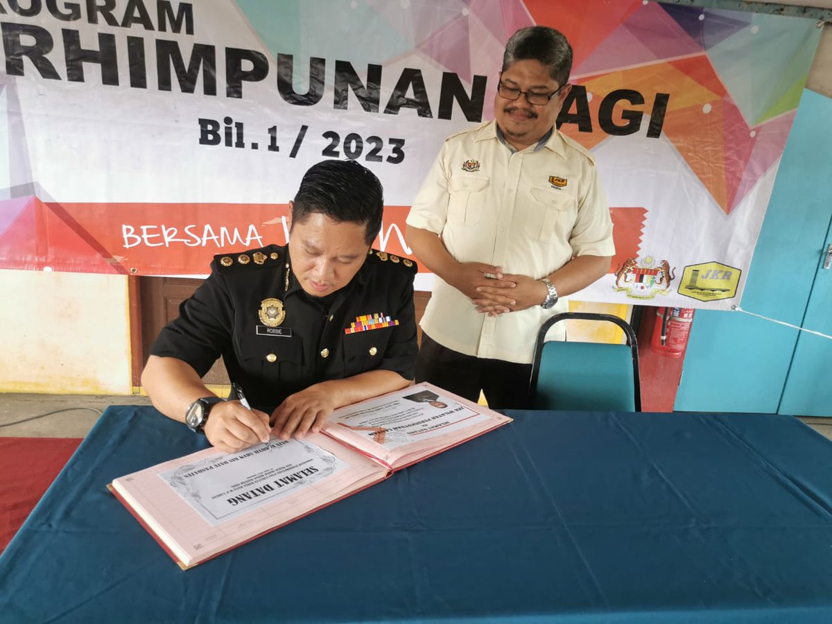 7hb Julai 2023 Perhimpunan Pagi &amp; Majlis Ikrar Bebas Rasuah JKR WP Labuan -  Turut Dihadiri Oleh Pengarah JKR Dan Pengarah SPRM W.P. Labuan Di Kompleks Worksyop JKR WP Labuan.
<a href="/irahmadredza/">Ahmad Redza Ghulam</a>
<a href="/IPJKR_Official/">JKR Malaysia Rasmi</a>
<a href="/moworksmy/">Kementerian Kerja Raya Malaysia</a>
<a href="/FaizulHanapiah/">Faizul Ali Hanapiah</a>
