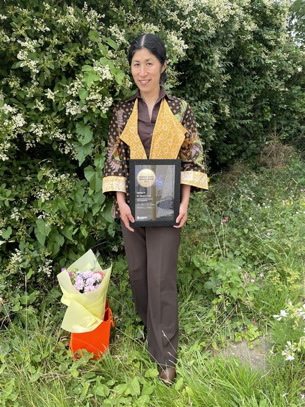 Congratulations to Dr Takako Kato who received her Student Choice Award 2023 this week at Trinity Chapel 🎉 We know you’re amazing @_takakokato and it’s great to see your excellent teaching and student support recognised. Thanks to all the students who nominated staff this year❤️