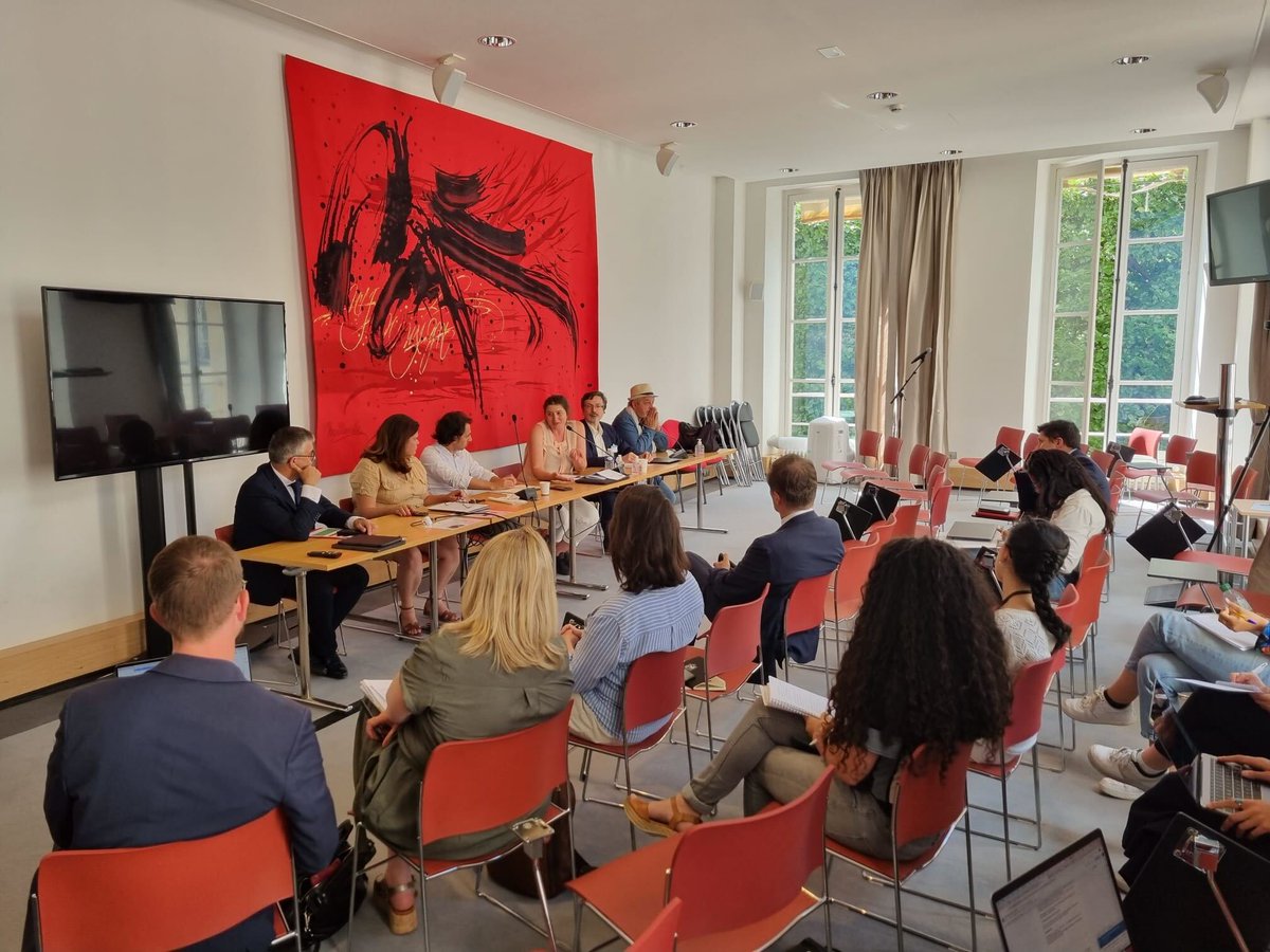 anticor_org's tweet image. L'association Anticor a été reçue par la représentation nationale pour échanger sur les risques liés à la perte de son #agrément et pour rappeler la nécessité que celui-ci soit octroyé par une autorité administrative indépendante comme la HATVP. #AnticorPropose