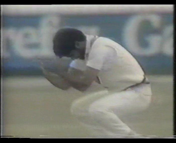 #July7 A short news report from 37 years ago today. ENGLAND v INDIA 3rd TEST MATCH DAY 4 EDGBASTON JULY 7 1986 @chetans1987 youtu.be/w-w7k-bK2h4 via @YouTube