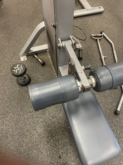Gym Buddy needed 😒🏋🏽&zwj;♂️ https://t.co/2pslUvvU08<a href="/tag/gymlife"class="tags"><span>#gymlife</span></a>