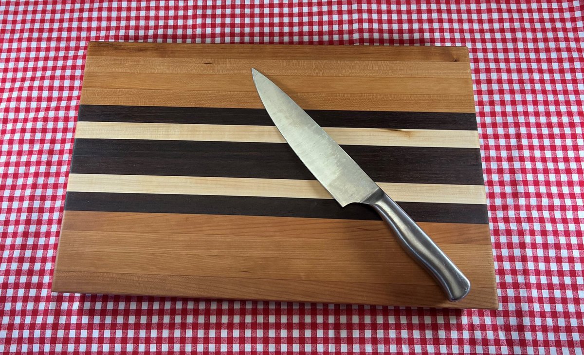 Cool cutting board! #Cuttingboard #Butcherboard #sealedwithbeeswax #backyardbeekeeping #Hardwood etsy.com/listing/114558…