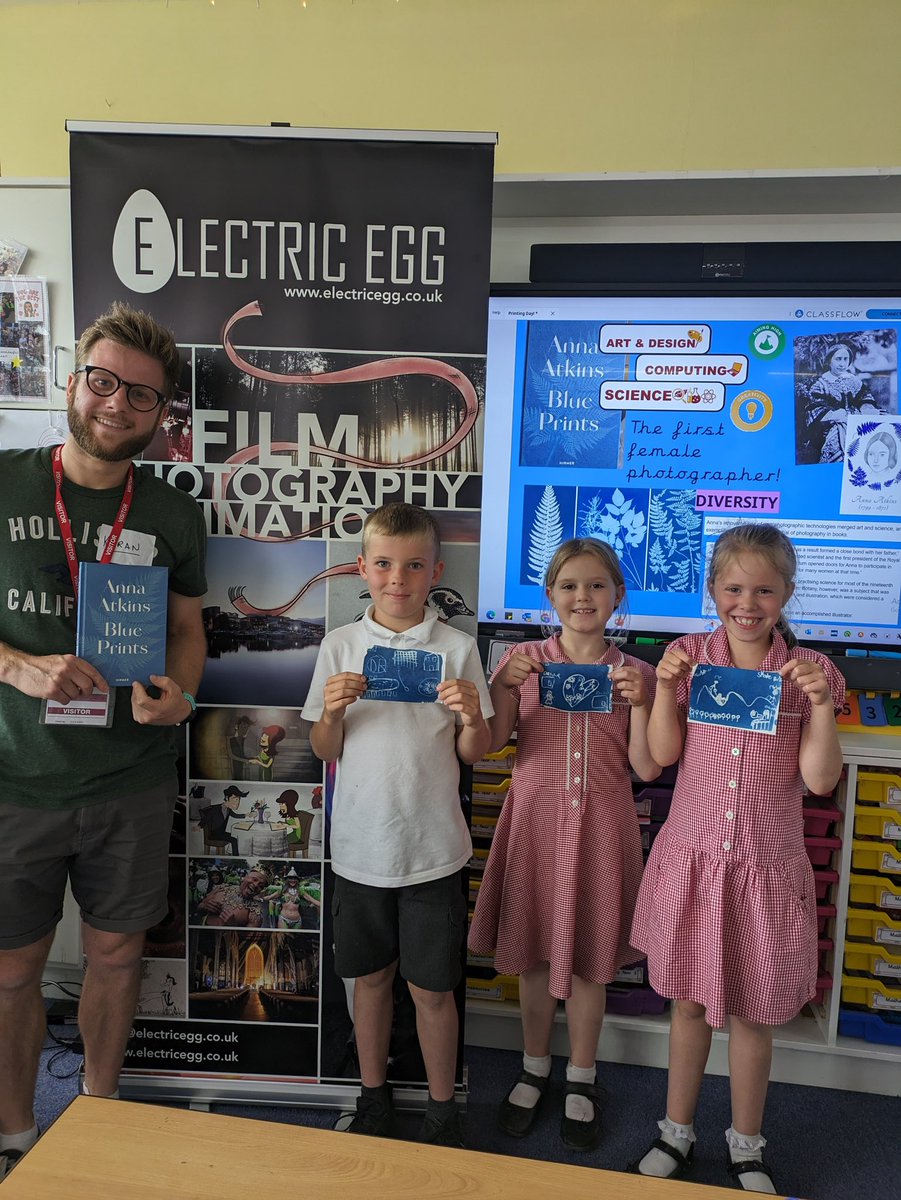mdcpschool's tweet photo. Thanks to Kieran from @ElectricEggUK Year 3&amp;4 learnt about cyanotype printing and early forms of photography. They completed a print about what they love about Market Deeping. https://t.co/ZHyMVvYjPE