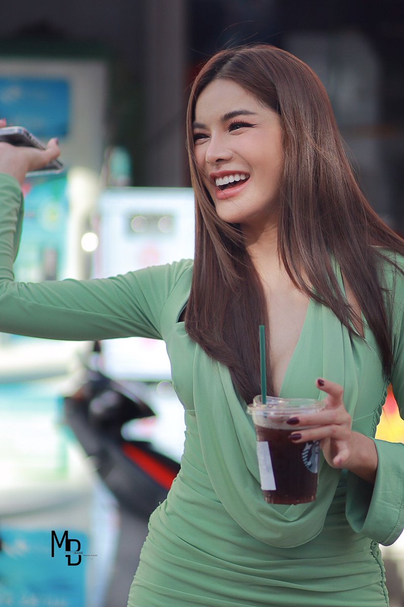 bb_phoenix9's tweet photo. สวยจัง @aoomkap
#aoomtwp
#อุ้มทวีพร
#snappbbb https://t.co/vHSIdoZUR3