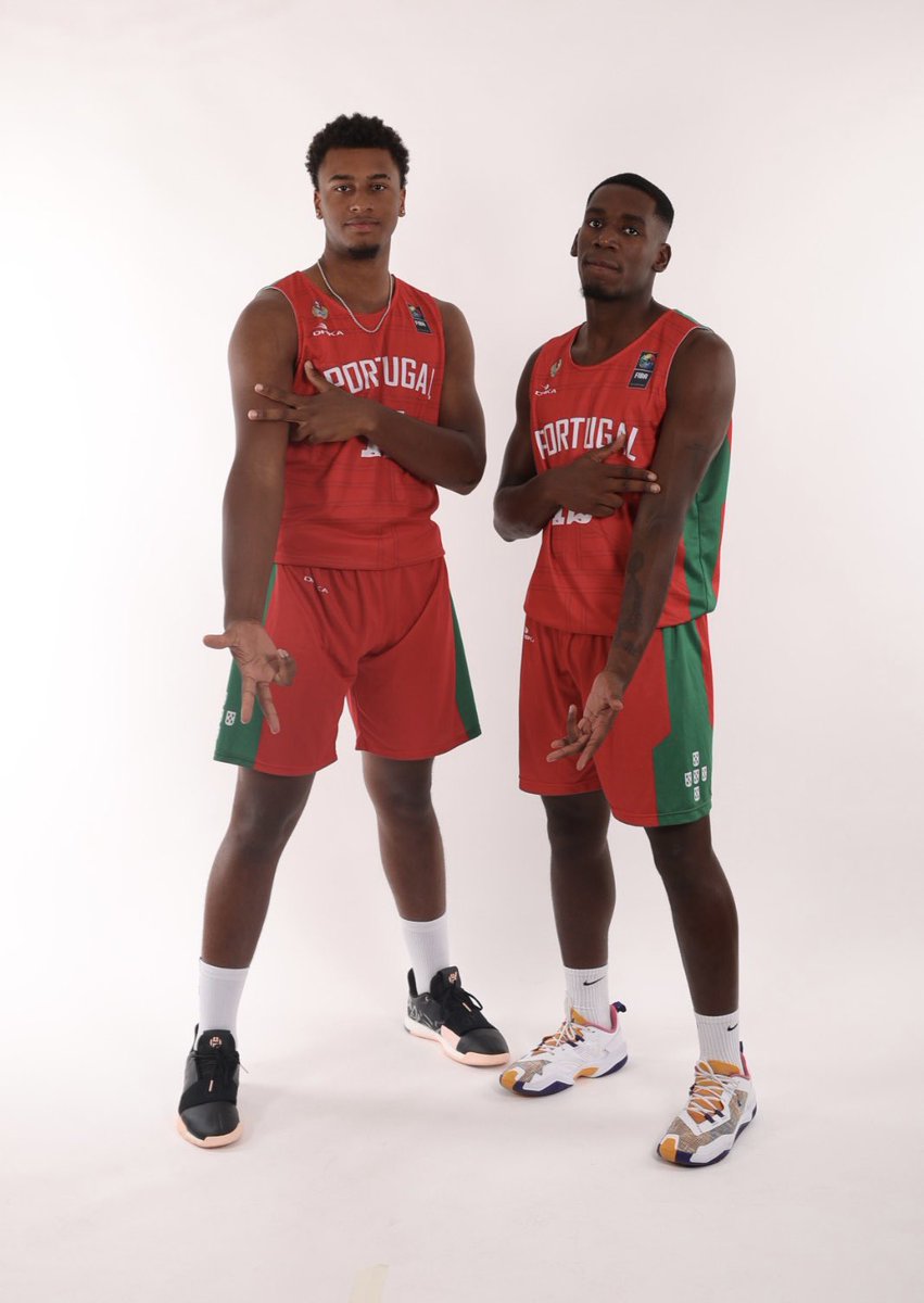 fpbasquetebol's tweet photo. 🏀 𝐆𝐀𝐌𝐄𝐃𝐀𝐘!

Dia de estreia para os “nossos” Sub20 no Europeu. Vamos, Seleção! 💪

Hungria 🇭🇺 vs. Portugal 🇵🇹 (15h00) 

📺 https://t.co/Ip1fuLZSJc

#SomosBasquetebol #u20 https://t.co/doYYi1L3FK