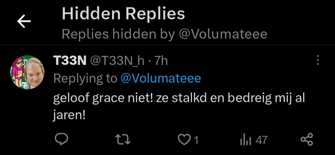 T33N_h's tweet photo. @Volumateee kijk ze probeerd hed te verberge! https://t.co/dMGSLJ774y