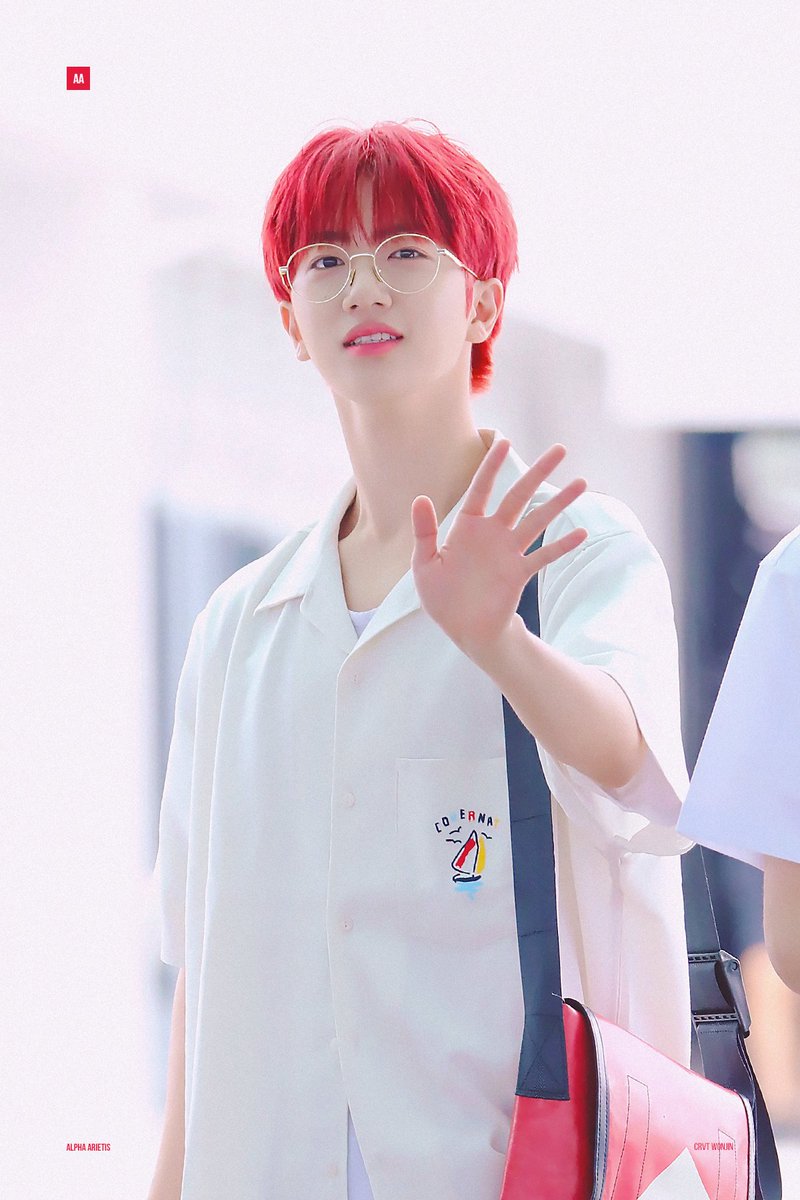 010322com's tweet photo. [HQ] 230707 ICN - TPE

❤️❤️❤️❤️
내가 제일
좋아하는 건
여름의 너
🍅🍒🍓🍎

#CRAVITY #크래비티 
#원진 #WONJIN #함원진 #함랑아원진해 #무대천재병아리🐥
