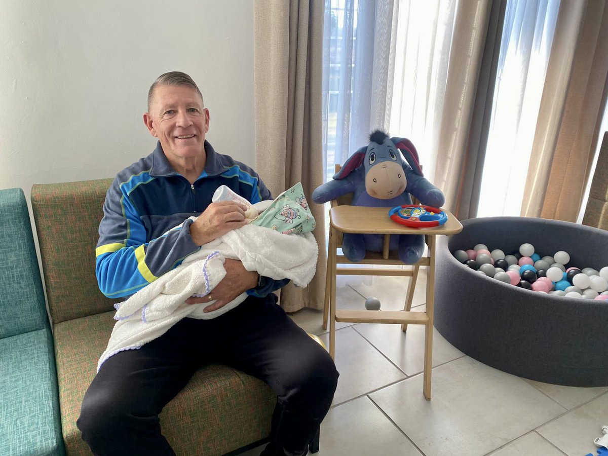 HopelandsVLG's tweet photo. Our very first abandoned baby. https://t.co/W0AA6x46QT