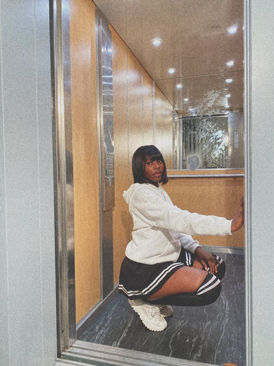 TMwanangeli's tweet image. Éduquer une femme c’est éduquer toute une nation
#mannequin_journaliste