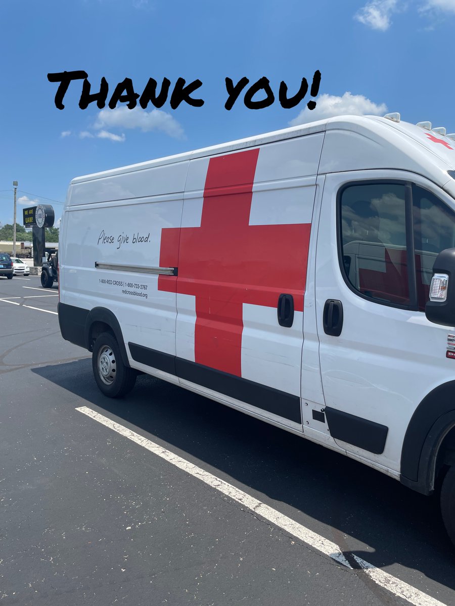 KYRedCross's tweet photo. THANK YOU BLOOD DONORS! Our Louisville Stars, Stripes and Pints blood drive was a great success! Over 300 blood donors showed up to help hospital patients in need. We saved over 900 lives! #BloodSavesLives #HelpingPatients https://t.co/0IojP3VWeO